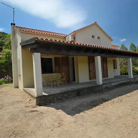 Bed & Breakfast Lierus Gonnosfanadiga